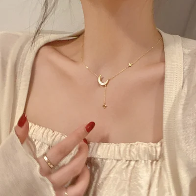 گردنبند ماه طلايي